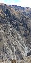 La rivire et le canyon de Colca (Prou)